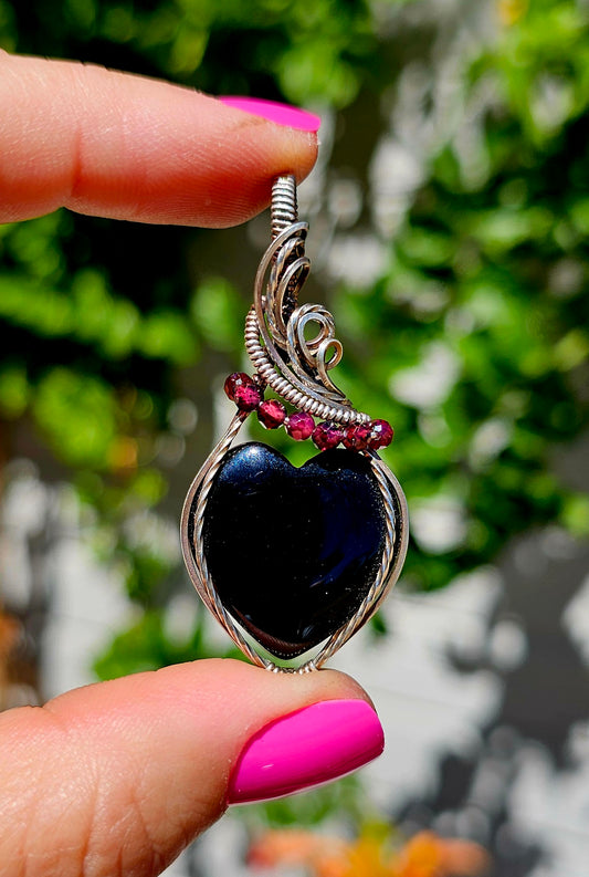 Black Onyx Heart Pendant